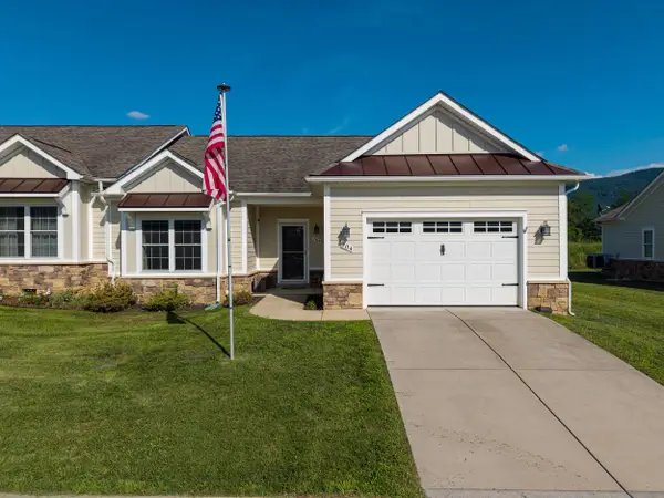 204 Grafton Ct, Edinburg, VA 22824