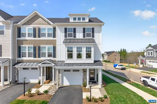 54 Marcella St, Charlottesville, VA 22911