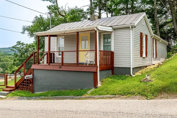110 Gay St W, Staunton, VA 24401