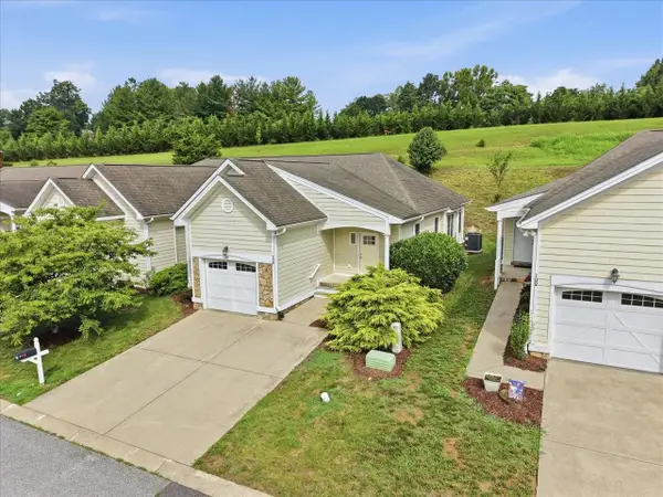 26 Windgate Cir, Fishersville, VA 22939