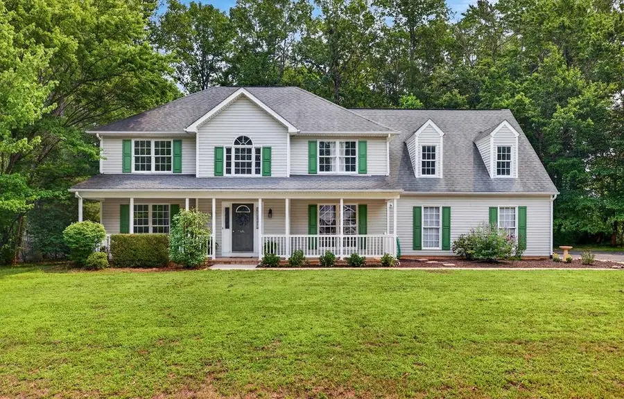 310 Arrowhead Ln, Stuarts Draft, VA 24477 - #2