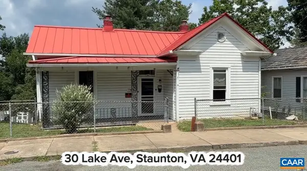 30 Lake Ave, Staunton, VA 24401