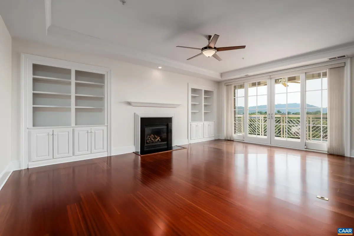 210 10th St Ne, Charlottesville, VA 22902 - #1