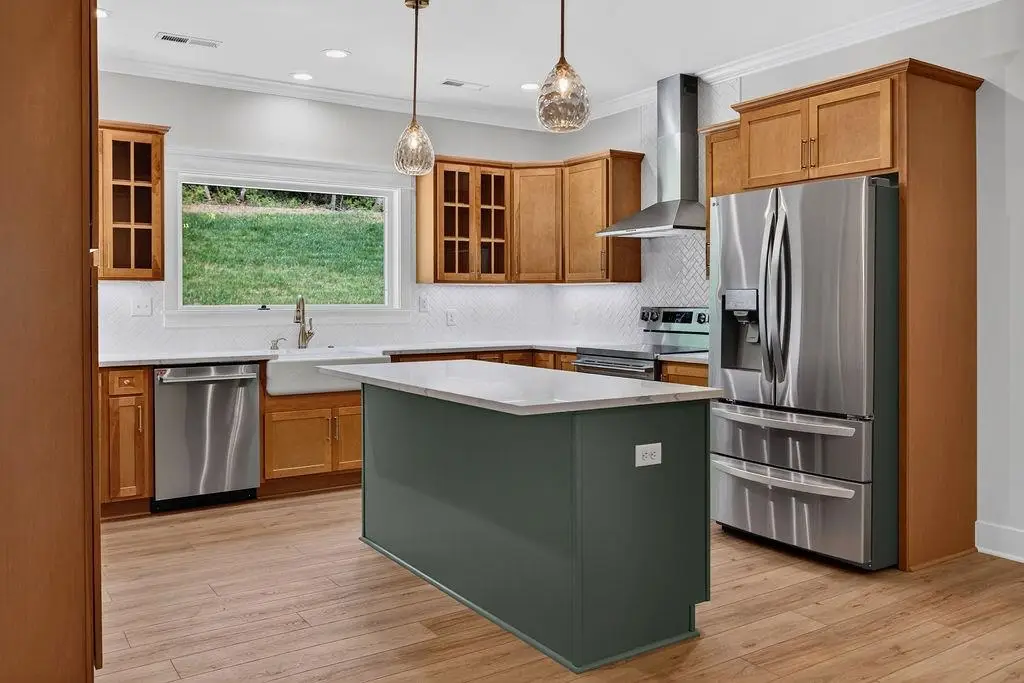 235 Lindburgh Dr, Waynesboro, VA 22980 - #1