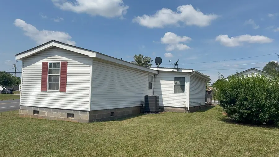 1701 Hopeman Pkwy, Waynesboro, VA 22980 - #3