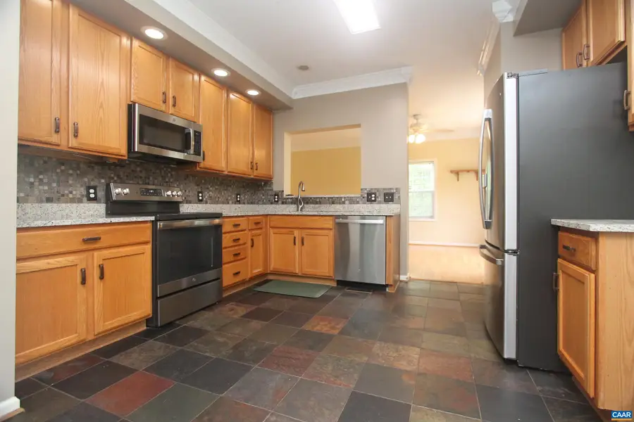 3960 Boston Creek Dr, Charlottesville, VA 22902 - #2