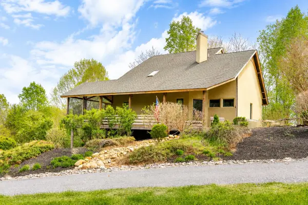 40 Monte Carlo Dr, Lexington, VA 24450
