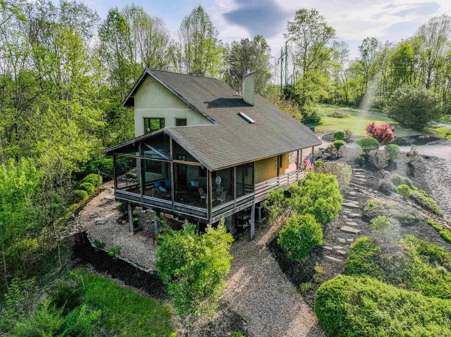 40 Monte Carlo Dr, Lexington, VA 24450 - #2