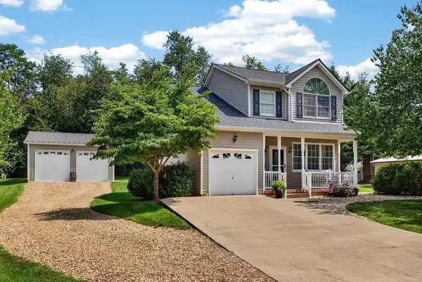 1859 Harvard Rd, Waynesboro, VA 22980
