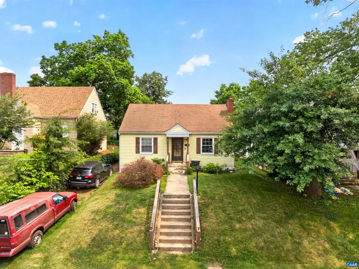1515 Mulberry St, Waynesboro, VA 22980 - #1