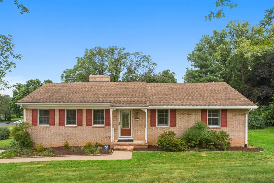 206 Belmont Dr, Belmont Estates, VA 22801 - #2