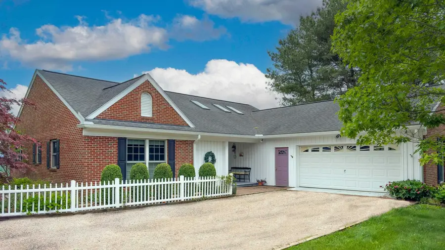 1274 Maury River Rd, Lexington, VA 24450 - #2