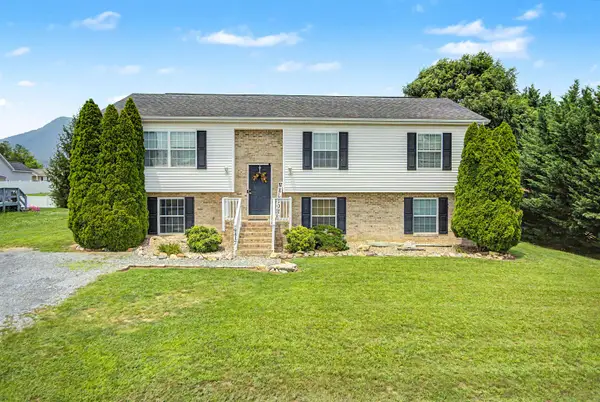 9417 Millet Cir, Mcgaheysville, VA 22840