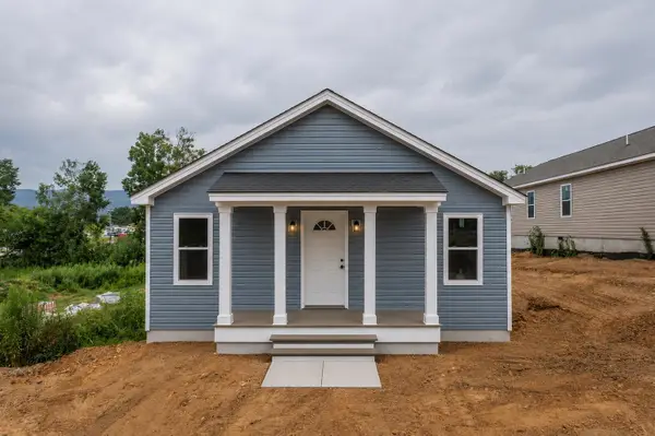 387 Trenton Ave, Shenandoah, VA 22849