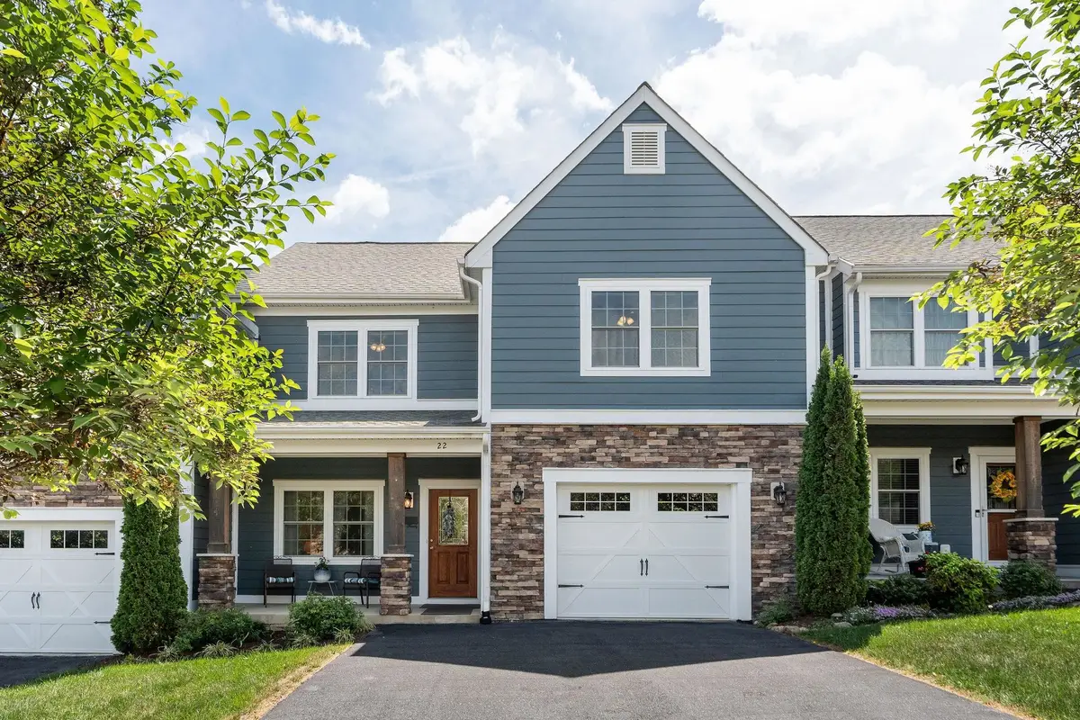 22 Spring View Dr, Staunton, VA 24401 - #1
