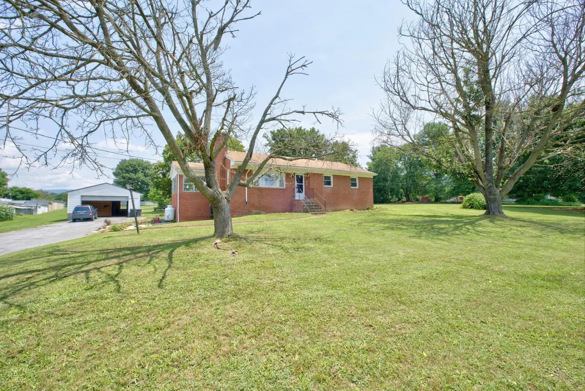 249 South East Side Hwy, Elkton, VA 22827 - #1