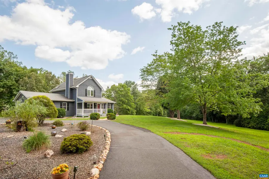 5300 Quintfield Dr, Earlysville, VA 22936 - #3