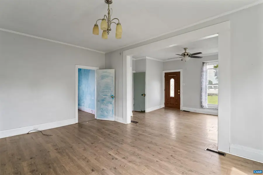 1435 Middlebrook Rd, Staunton, VA 24401 - #3