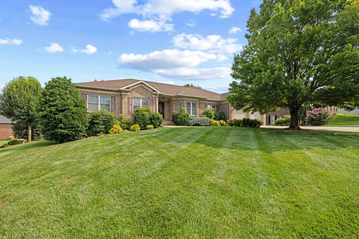 319 Melvin Cir, Bridgewater, VA 22812 - #1