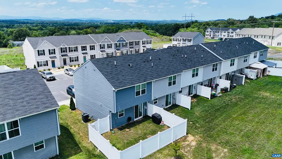 766 Carson Cir, Grottoes, VA 24441 - #3