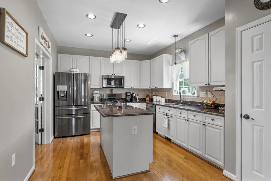 209 Buchanan Dr, Broadway, VA 22815 - #3