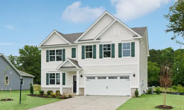 207 Chamberlain Dr, Staunton, VA 24401