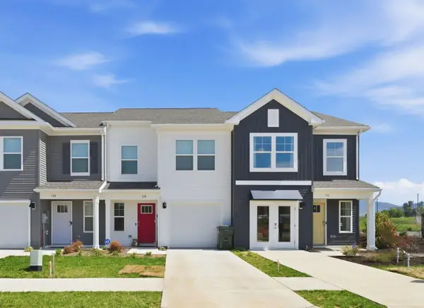 112 Berrets Ln, Waynesboro, VA 22980