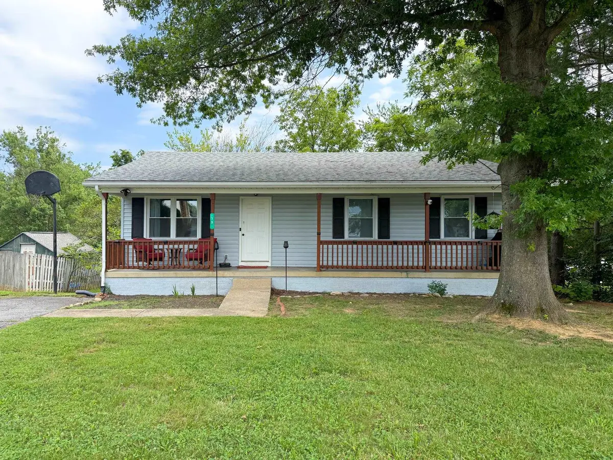 75 Idlewood Blvd, Staunton, VA 24401 - #1