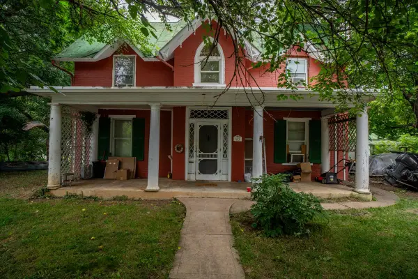 847 Maple St, Staunton, VA 24401