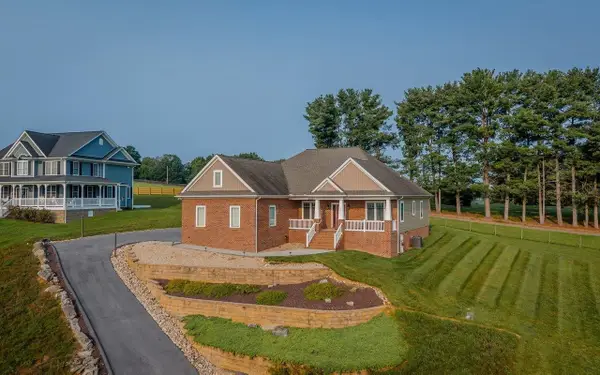 1540 Marigold Cir, Rockingham, VA 22801