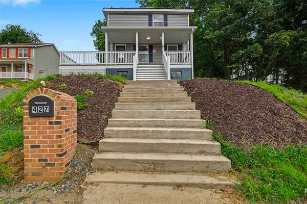 427 Montgomery Ave, Staunton, VA 24401