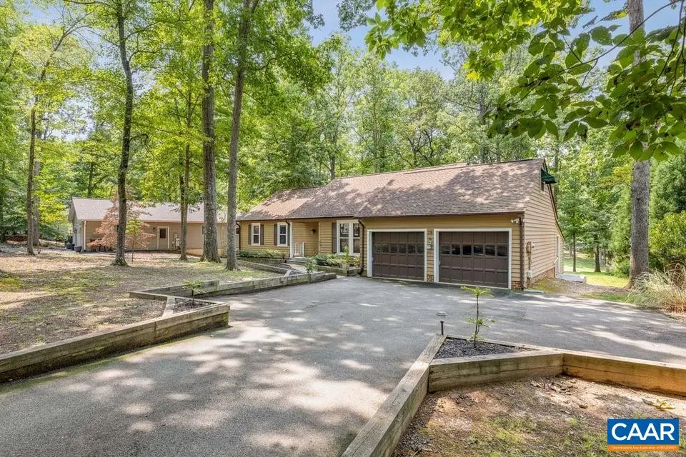 28 Out Of Bounds Rd, Palmyra, VA 22963 - #1