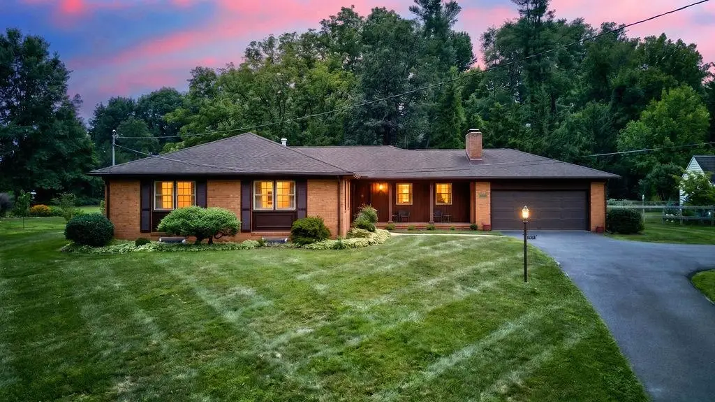 1243 Meadowbrook Rd, Waynesboro, VA 22980 - #1