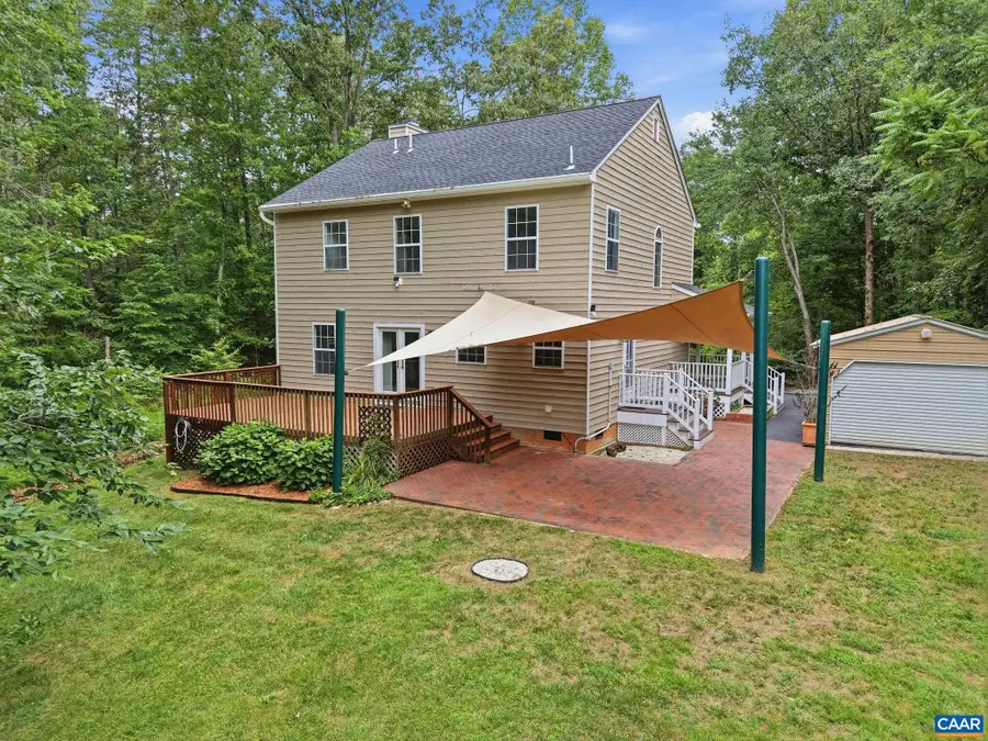 209 Hall Dr, Barboursville, VA 22923 - #2