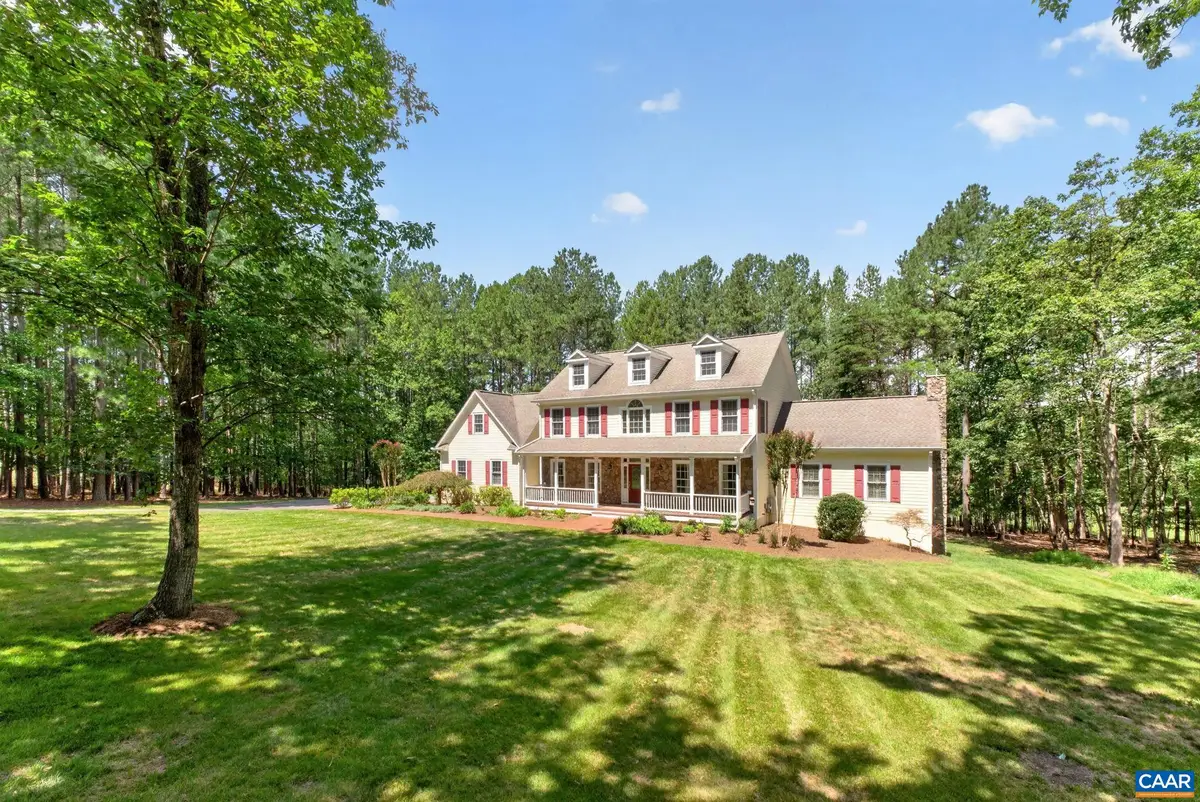 6325 Indian Ridge Dr, Earlysville, VA 22936 - #1