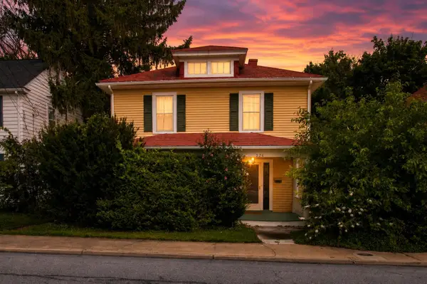 226 Thornrose Ave, Staunton, VA 24401
