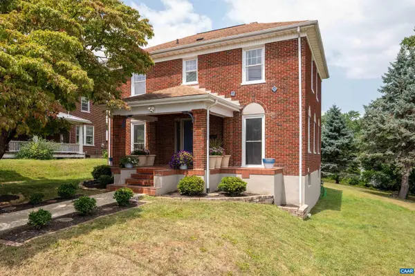 437 Florence Ave, Waynesboro, VA 22980