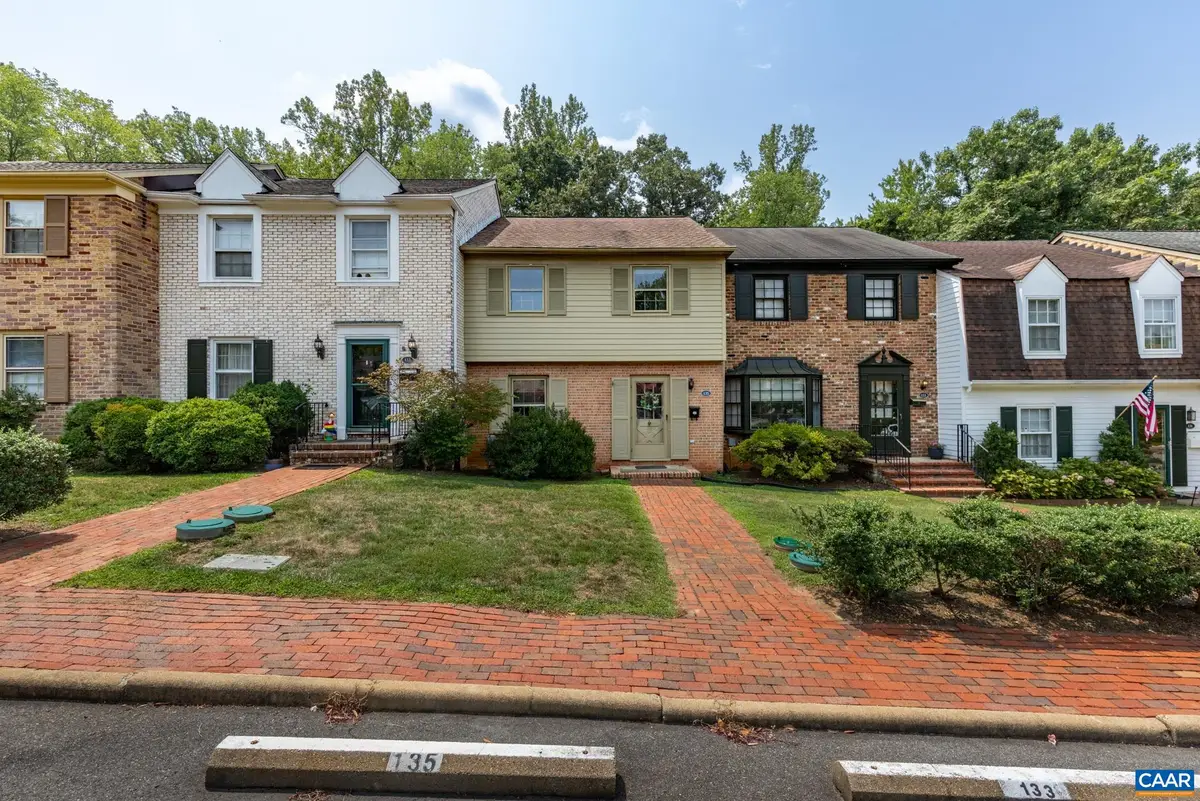 135 Georgetown Green, Charlottesville, VA 22901 - #1