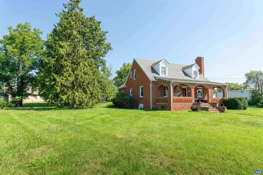 3396 Stuarts Draft Hwy, Waynesboro, VA 22980 - #3