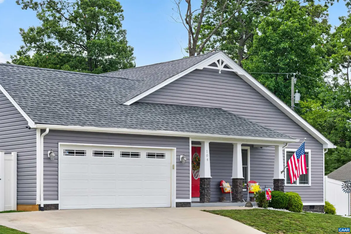 104 Oakstone Run, Staunton, VA 24401 - #1