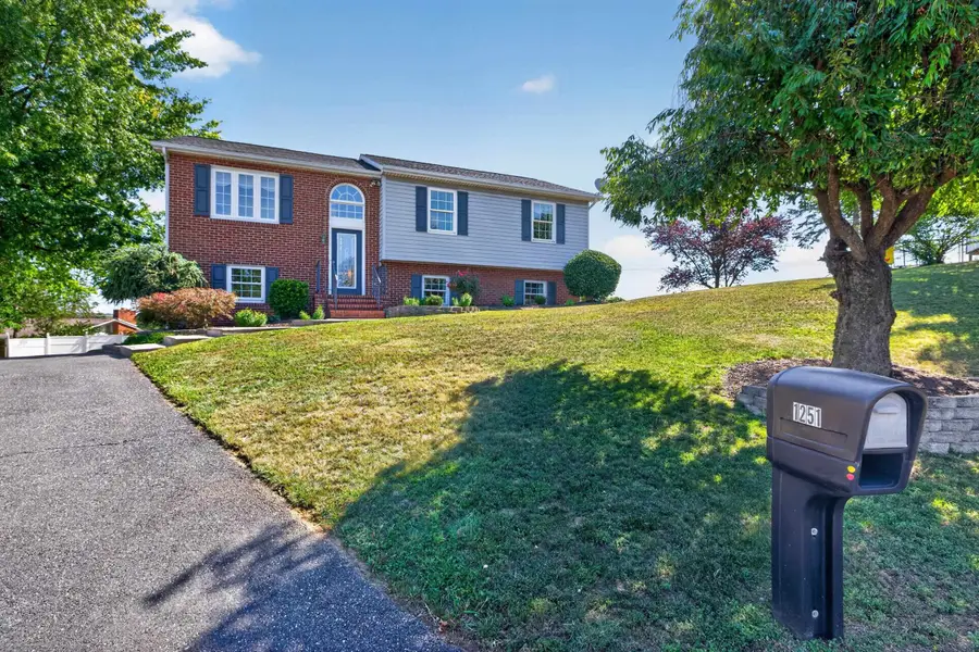 1251 Waterman Dr, Harrisonburg, VA 22802 - #2