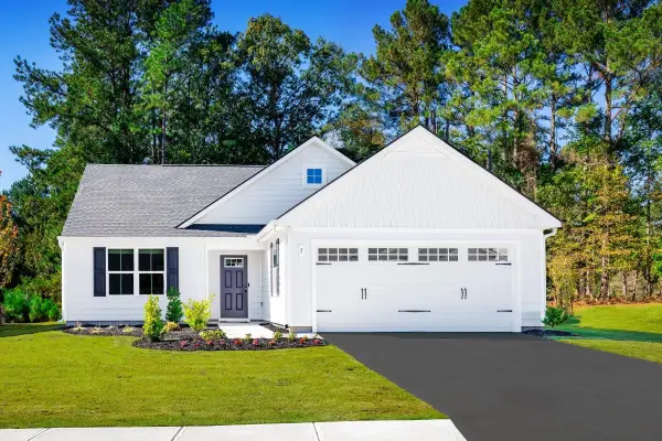 13 Holly Point Run, Staunton, VA 24401