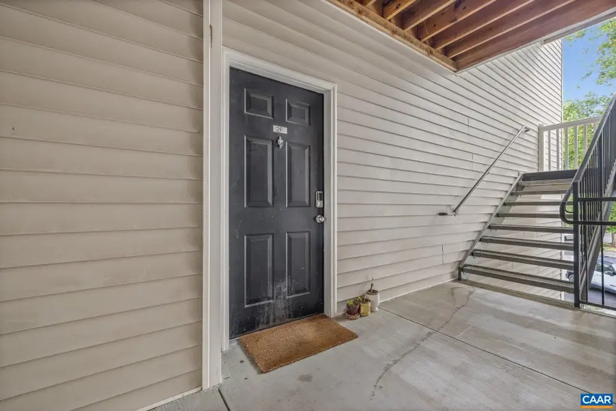 270 Riverbend Dr, Charlottesville, VA 22911 - #2