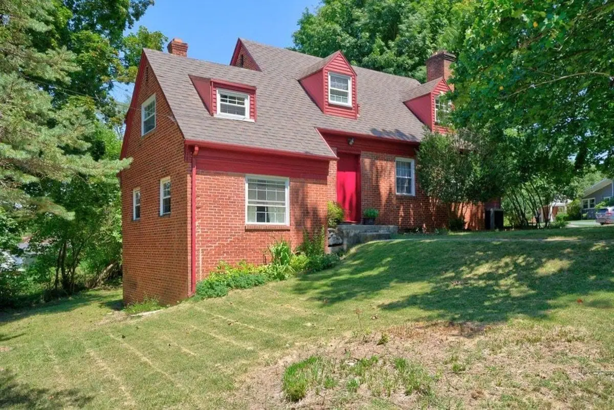 110 Crescent Dr, Harrisonburg, VA 22801 - #1