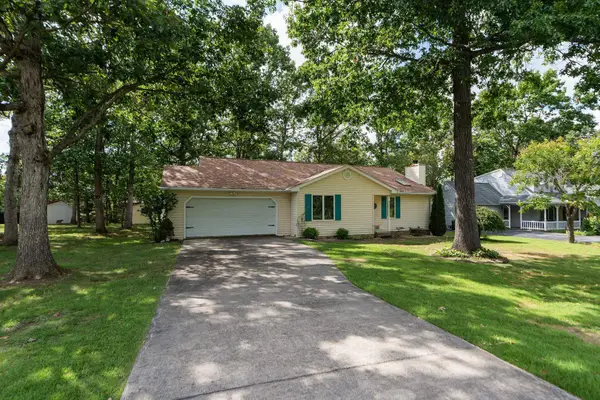 345 Cooper Dr, Stuarts Draft, VA 24477