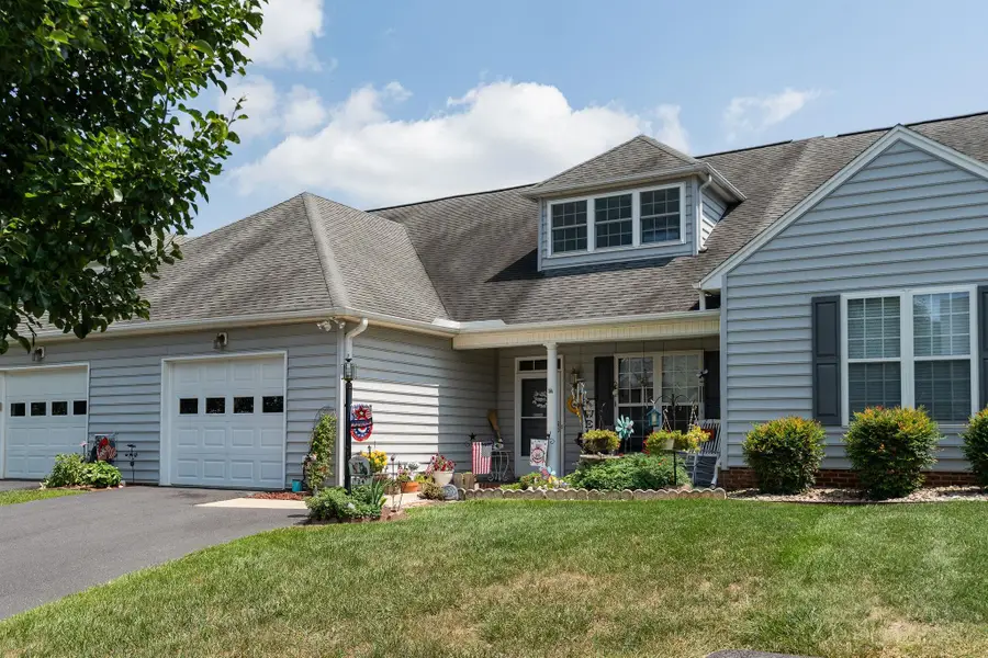 24 Villa View Dr, Staunton, VA 24401 - #3