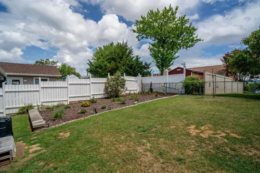 360 Rockingham Dr, Harrisonburg, VA 22802 - #3