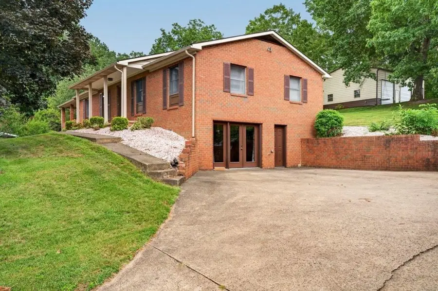 822 Parkersburg Tpke, Staunton, VA 24401 - #3