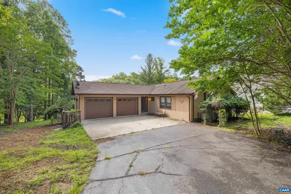 21 Vine Ridge Dr, Palmyra, VA 22963