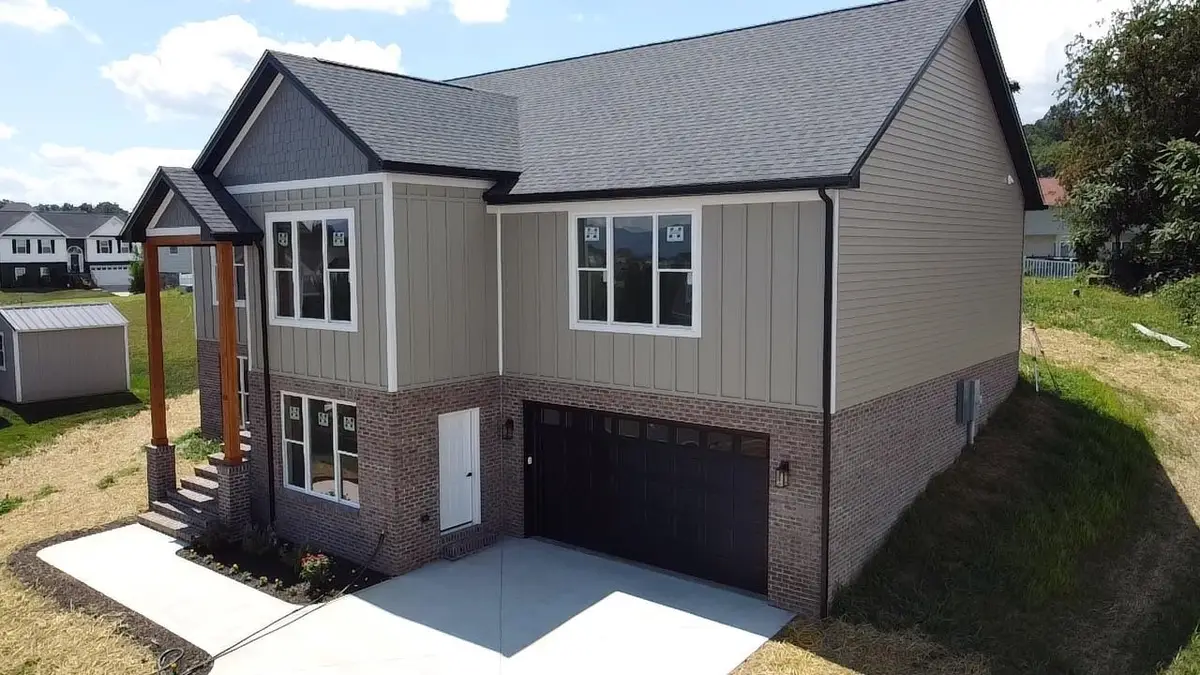 60 Jessica Dr, Penn Laird, VA 22846 - #1